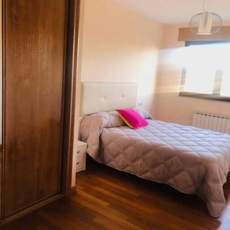 Piso Moderno Appartement Sarria Buitenkant foto