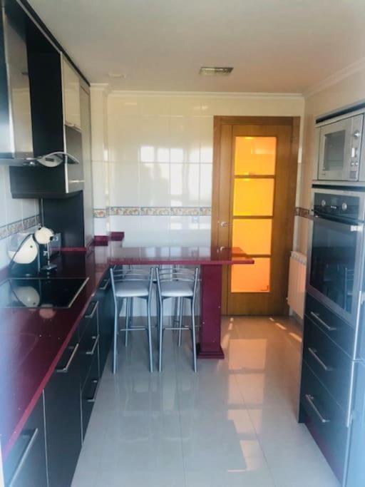 Piso Moderno Appartement Sarria Buitenkant foto